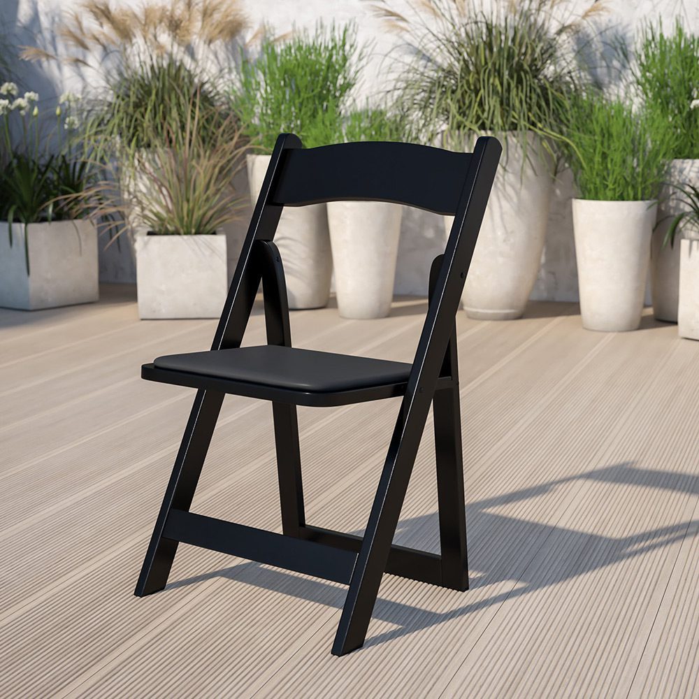 Black-Padded-Garden-Chair-Scene
