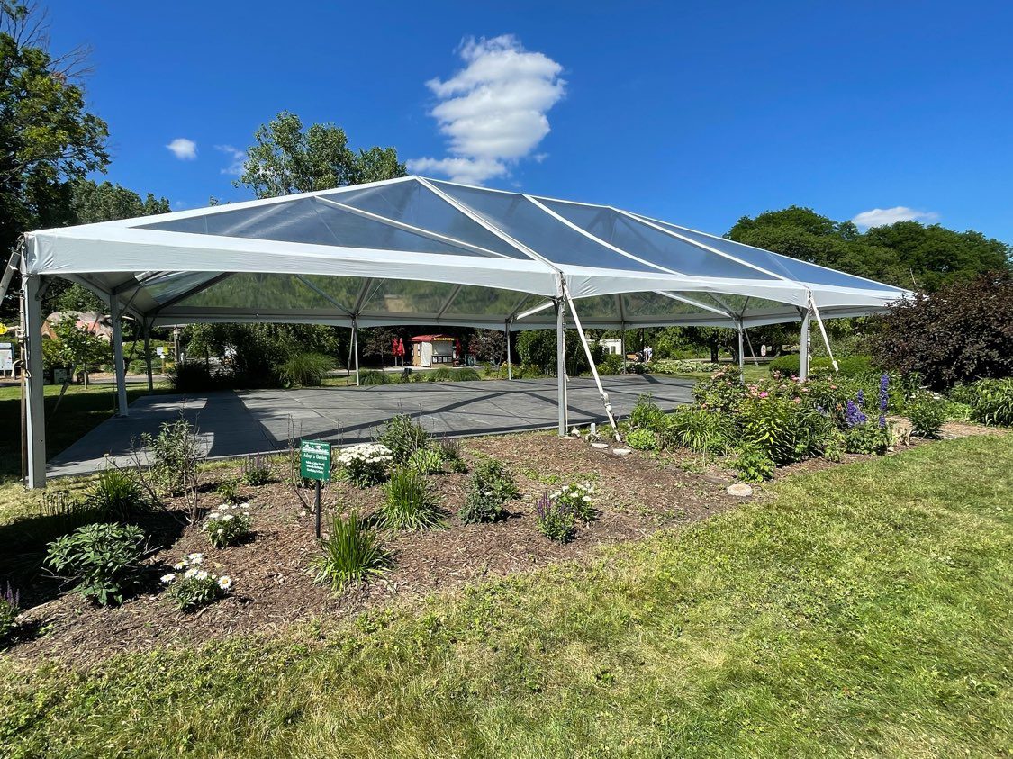 clear top structure tent with flooring