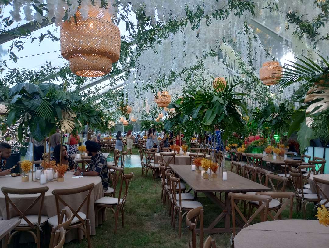 structure frame wedding tent and decor