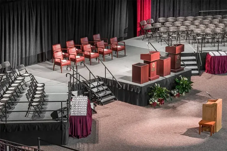 commencement stage rental for collages or corporate stage rental for large events in southeast michigan